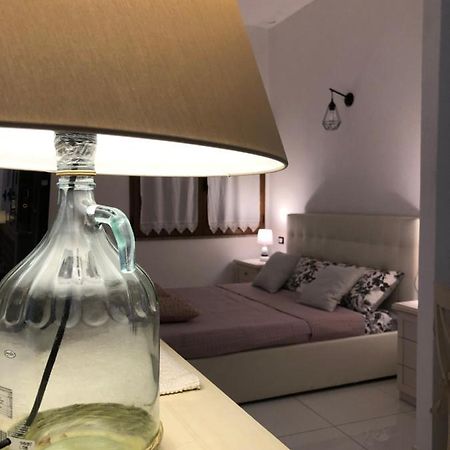 Ferienwohnung Elegante Monolocale Al Centro Del Paese Teulada Exterior foto