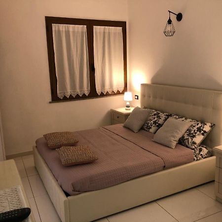 Ferienwohnung Elegante Monolocale Al Centro Del Paese Teulada Exterior foto